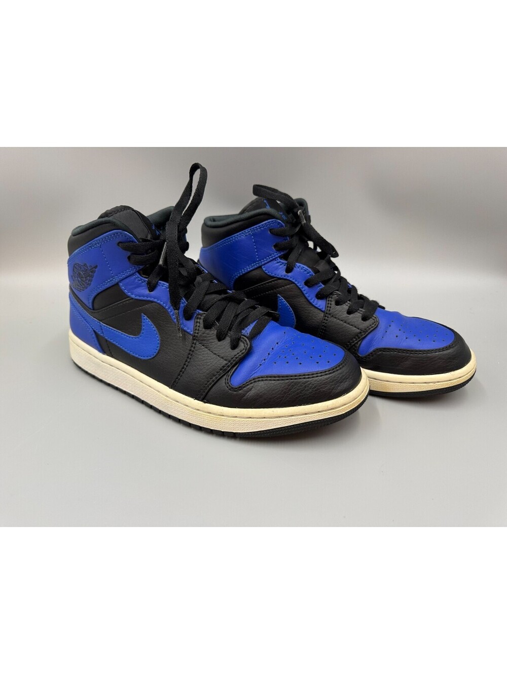 Men’s Nike Air Jordan 1 Mid Hyper Leather Sneakers, Black & Royal Blue, Size 9
